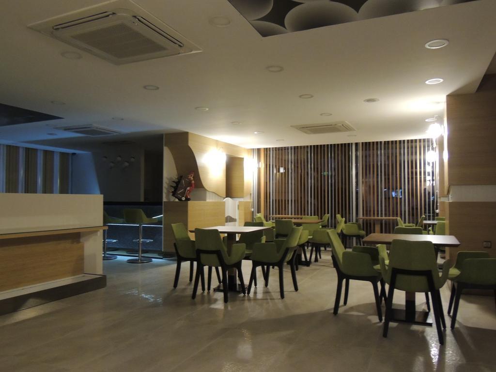 Akcayhan Hotel Esterno foto
